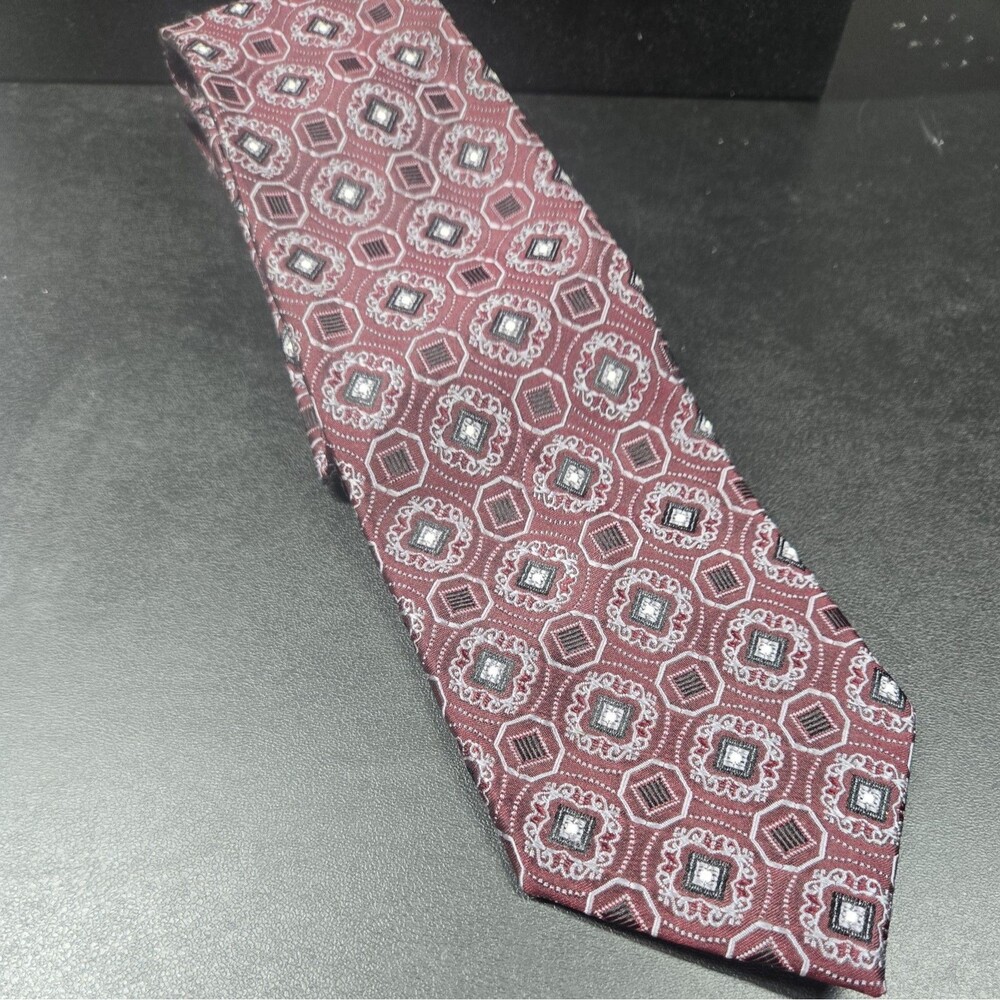 Joseph A Bank Silk Geometric Signature  Collection Multicolor Necktie 3.5" x 58"